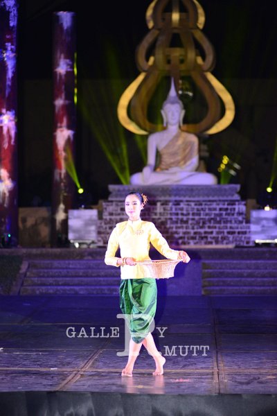 20151125-Loy Kratong_22.JPG